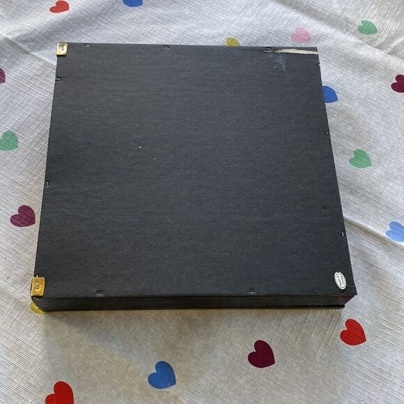 Vintage Fragrance Collectors Mirrored Shadow Box - Picture 5 of 7